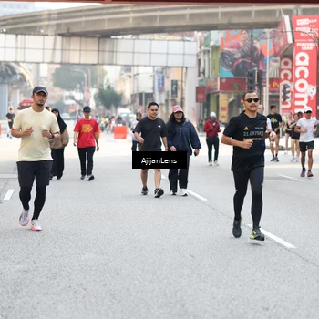 Runner Photo 4695215