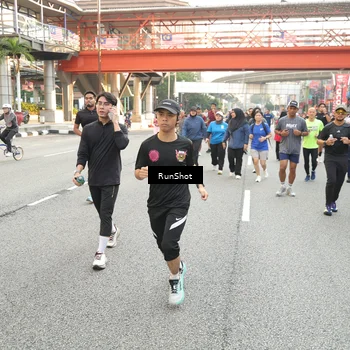 Runner Photo 4695248