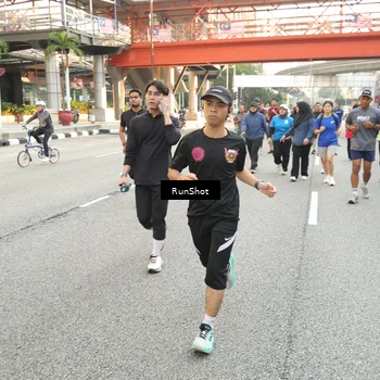 Runner Photo 4695260