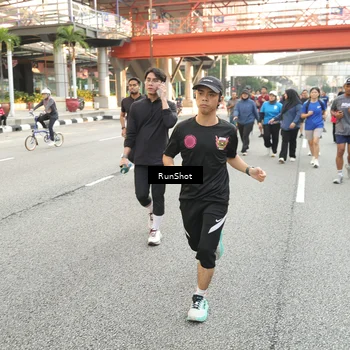 Runner Photo 4695264