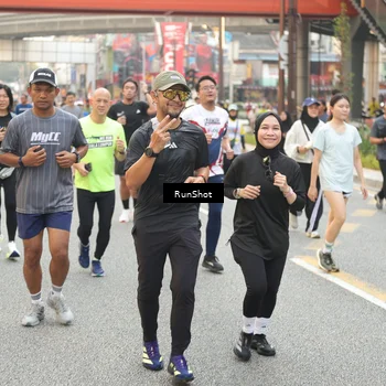 Runner Photo 4695312
