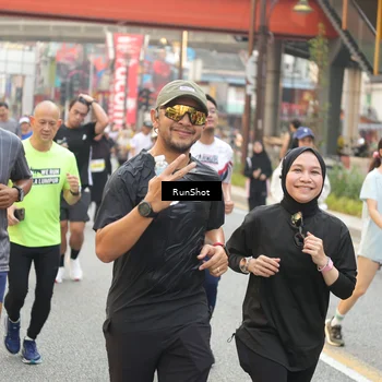 Runner Photo 4695347