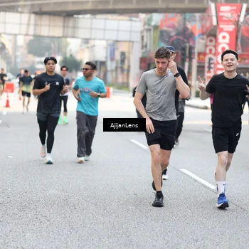 Runner Photo 4695398