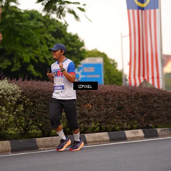 Runner Photo 4695413