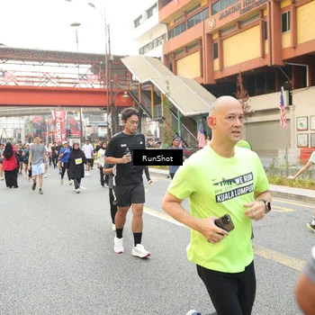 Runner Photo 4695462