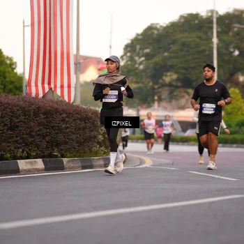 Runner Photo 4695492