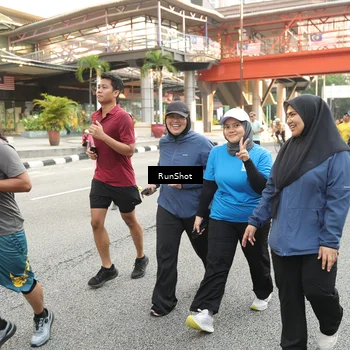 Runner Photo 4695555