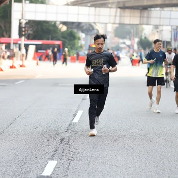 Runner Photo 4695557