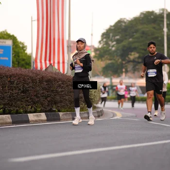 Runner Photo 4695568