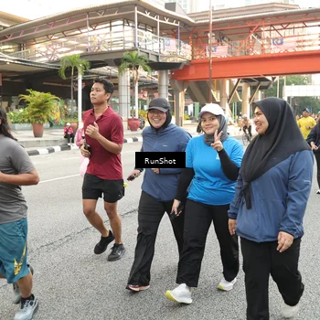 Runner Photo 4695572