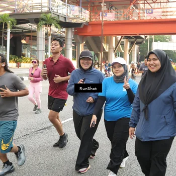 Runner Photo 4695603