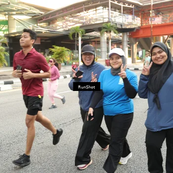 Runner Photo 4695618