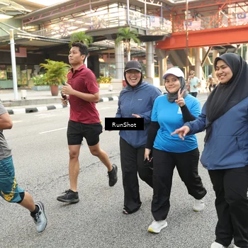 Runner Photo 4695637
