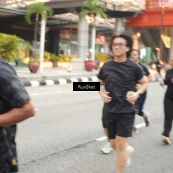 Runner Photo 4695645