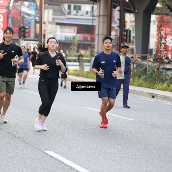 Runner Photo 4695657