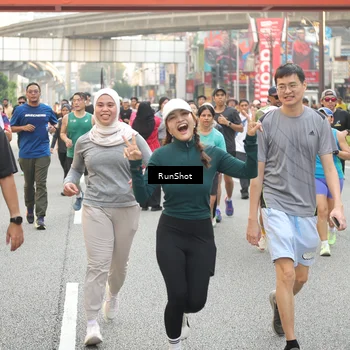 Runner Photo 4695659