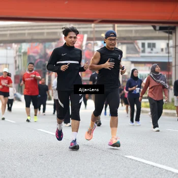 Runner Photo 4695663