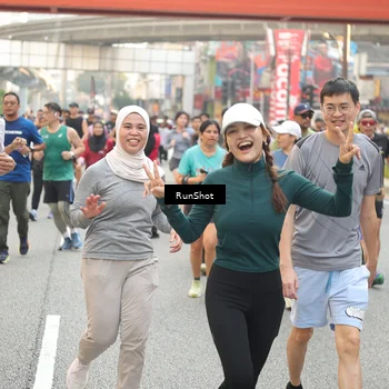Runner Photo 4695675