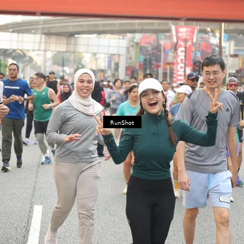 Runner Photo 4695679
