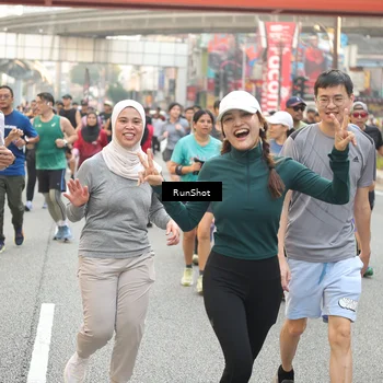 Runner Photo 4695680