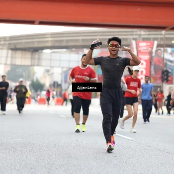 Runner Photo 4695685