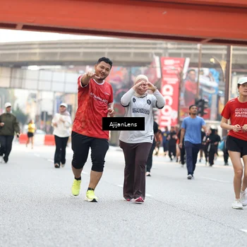 Runner Photo 4695695