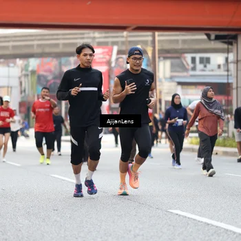 Runner Photo 4695696