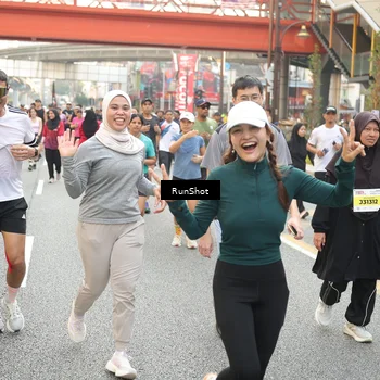 Runner Photo 4695722