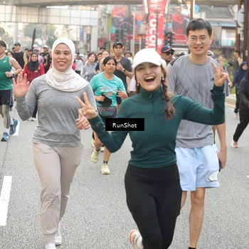 Runner Photo 4695744