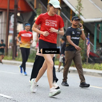 Runner Photo 4695756