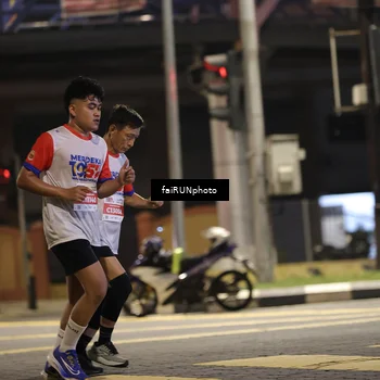 Runner Photo 4695757