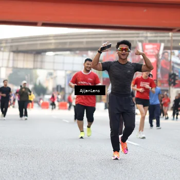 Runner Photo 4695768