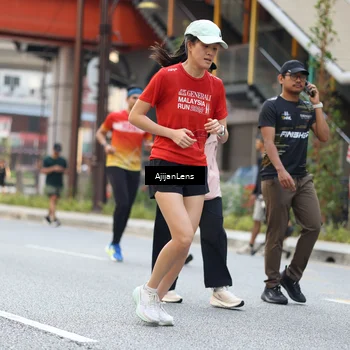 Runner Photo 4695776