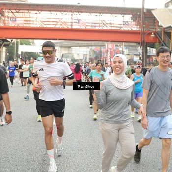 Runner Photo 4695780