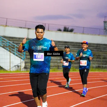 Runner Photo 4695823