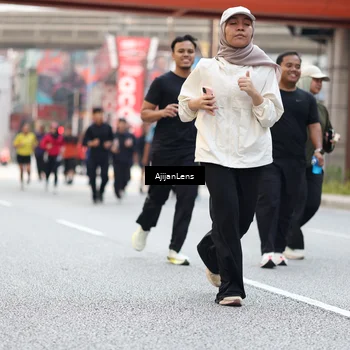 Runner Photo 4695825