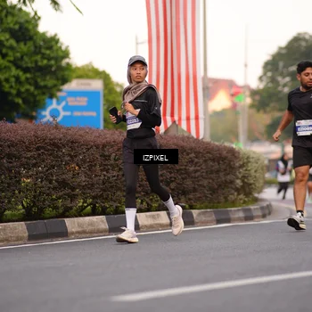 Runner Photo 4695826