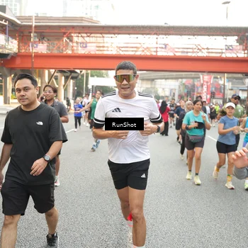 Runner Photo 4695827