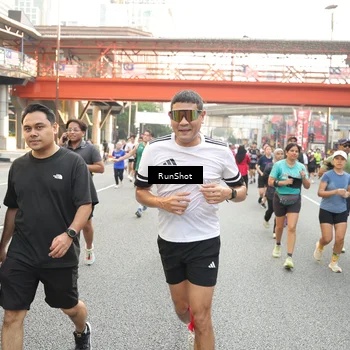 Runner Photo 4695840