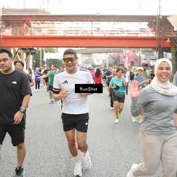 Runner Photo 4695841