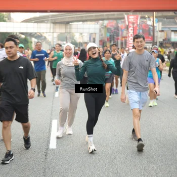 Runner Photo 4695861