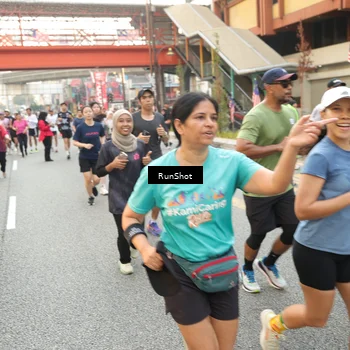 Runner Photo 4695977