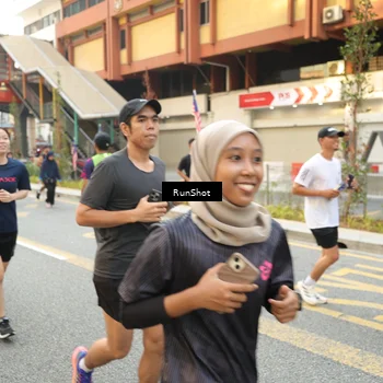 Runner Photo 4696143