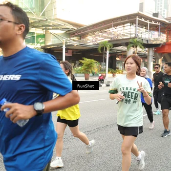 Runner Photo 4696213