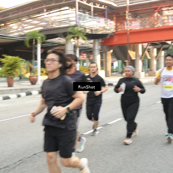 Runner Photo 4696223
