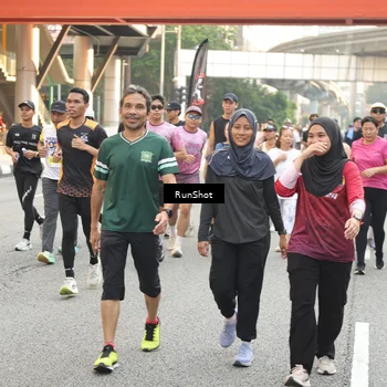 Runner Photo 4696305