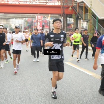 Runner Photo 4696377