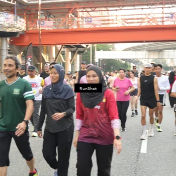 Runner Photo 4696403