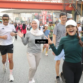 Runner Photo 4696411