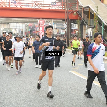 Runner Photo 4696414